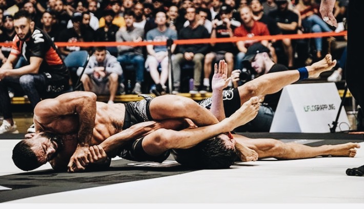 Kỹ thuật python trap trong MMA