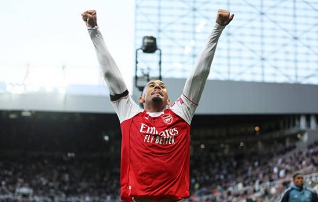 William Saliba trụ cột Arsenal