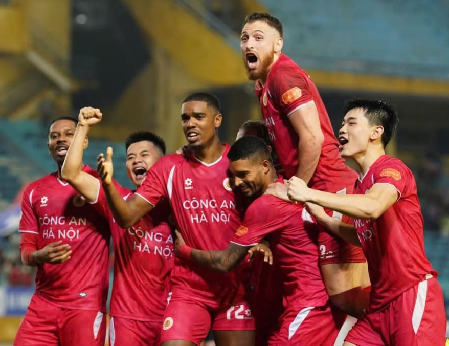 CAHN giành trọn 3 điểm trên sân nhà