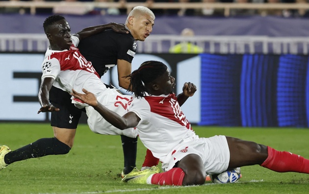 Tottenham tịt ngòi trước Monaco tại Champions League