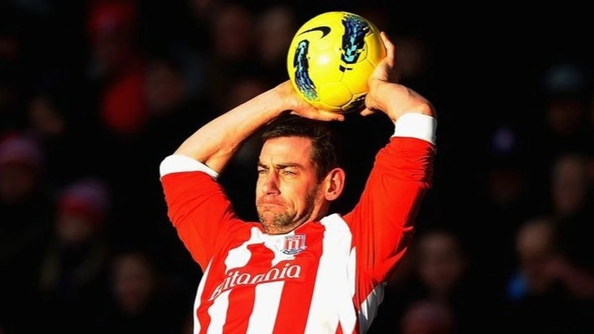 Rory Delap là huyền thoại ném biên. Rory Delap là huyền thoại ném biên.