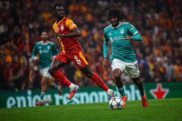 Frimpong thi đấu dưới sức trước Galatasaray