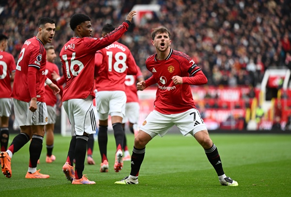 Diallo đóng góp thầm lặng cho Man Utd b6