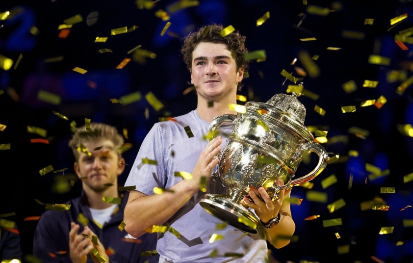 Joao Fonseca cùng chức vô địch Swiss Indoors 2025 Sao mai tennis thế giới giành chức vô địch lớn nhất sự nghiệp