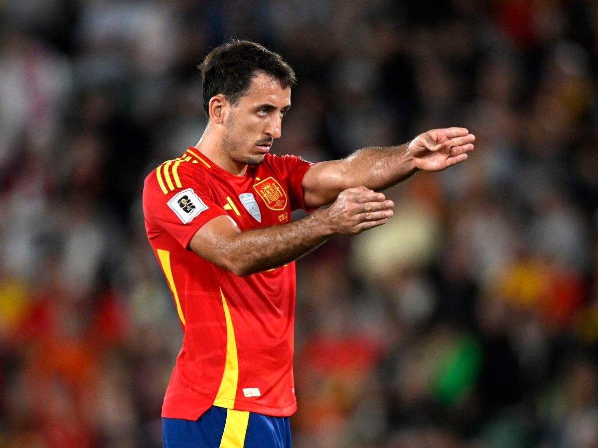 Mikel Oyarzabal thi đấu xuất sắc