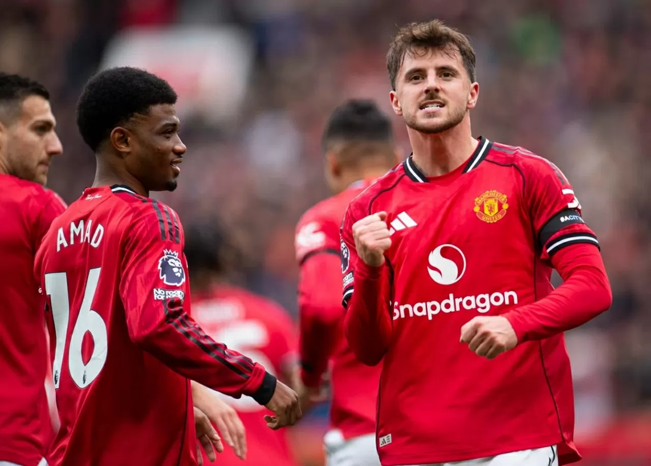 Ngoại hạng Anh: Arsenal dẫn đầu bảng xếp hạng, Man Utd tìm lại niềm vui chiến thắng Thắng Sunderland, Man Utd có trận đấu hay tại Ngoại hạng Anh 2025/26
