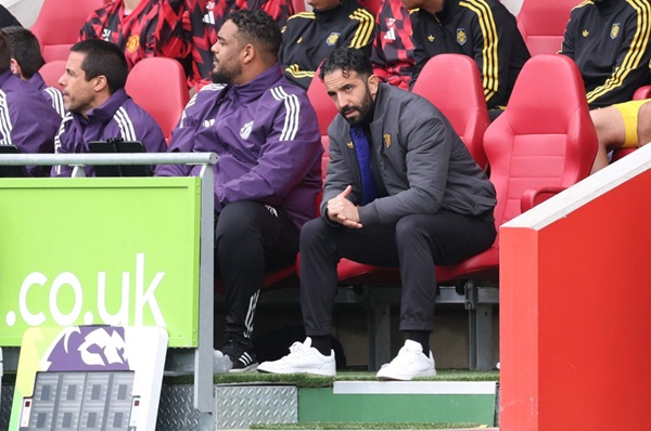 HLV Ruben Amorim bị áp lực sau chuỗi trận thất vọng của Man Utd