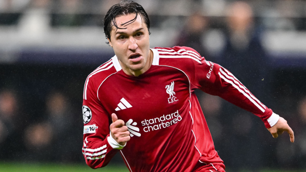 Federico Chiesa phát biểu trấn an người hâm mộ Federico Chiesa trên sân tập