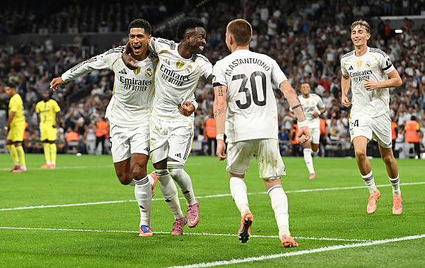 Real đòi lại ngôi đầu từ tay Barcelona.