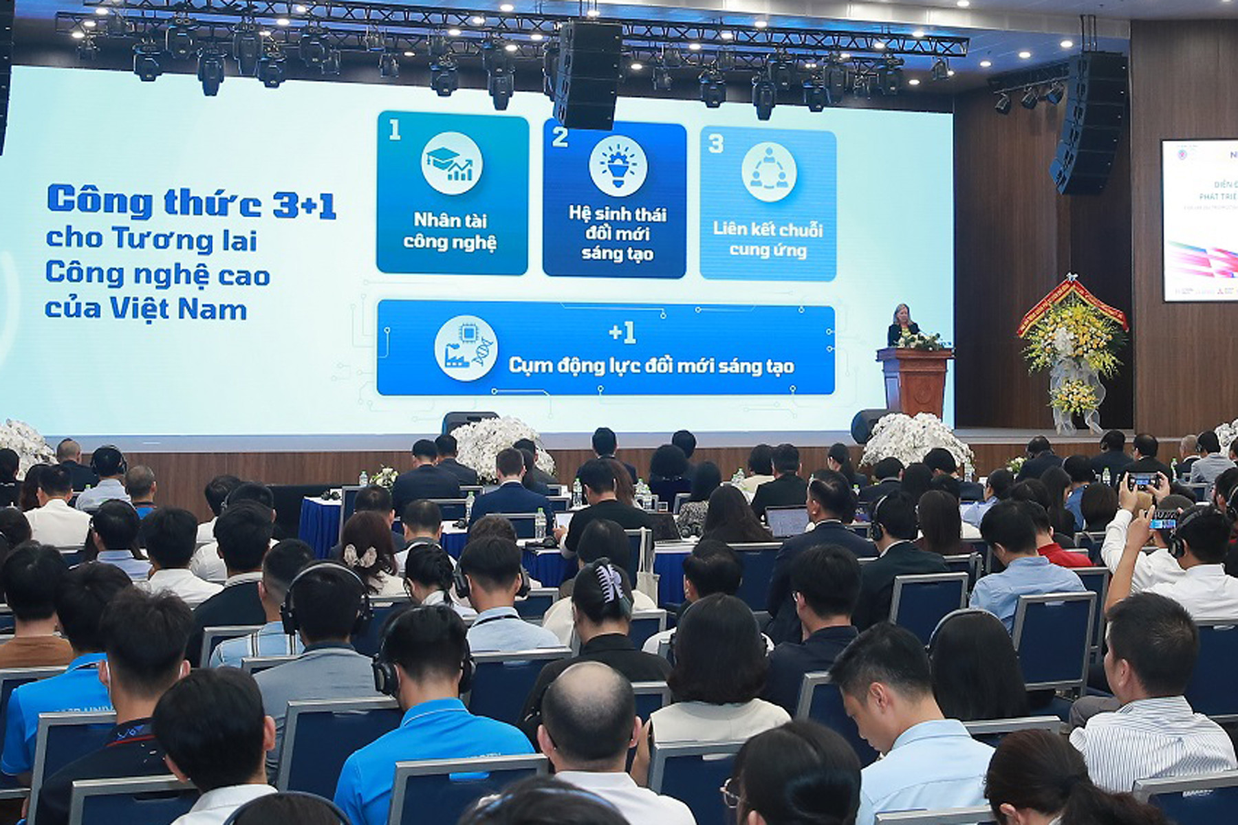 Giám đốc Ngân hàng Thế giới phụ trách Việt Nam trình bày chiến lược