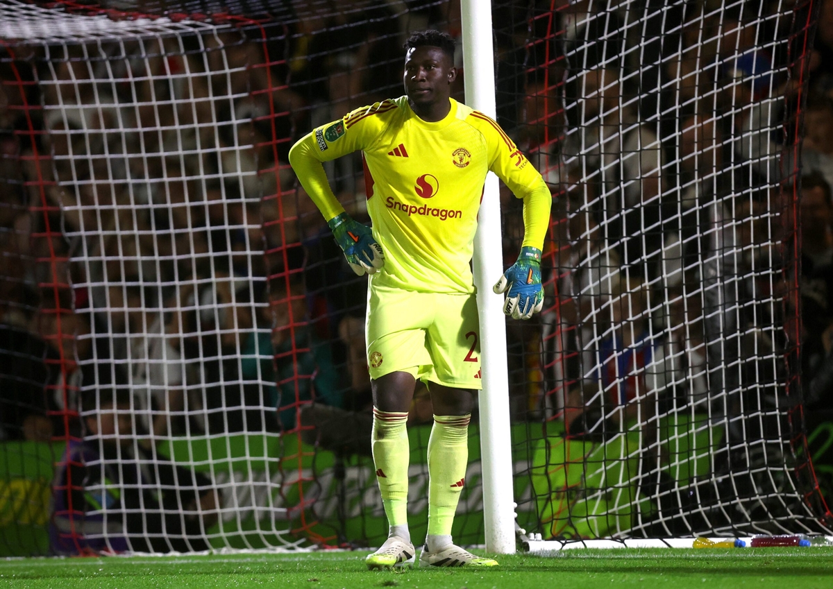 Andre Onana trên sân cỏ