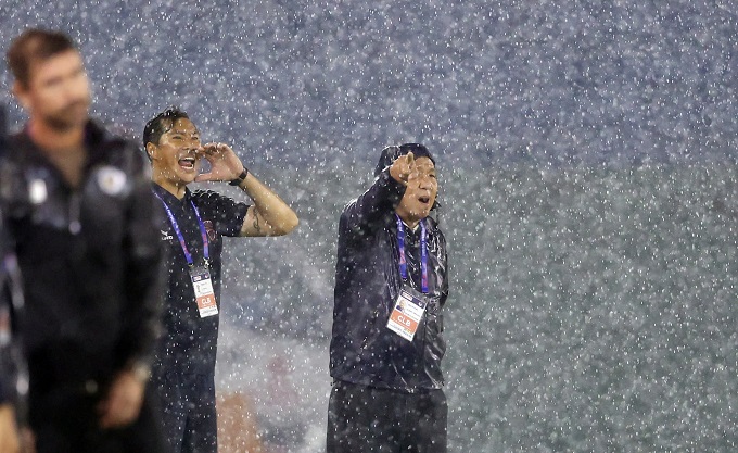 HLV Đặng Trần Chỉnh cùng Becamex TP.HCM Dang Tran Chinh 01