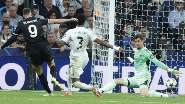 Courtois nhiều lần cứu thua cho Real Madrid. Courtois nhiều lần cứu thua cho Real Madrid.