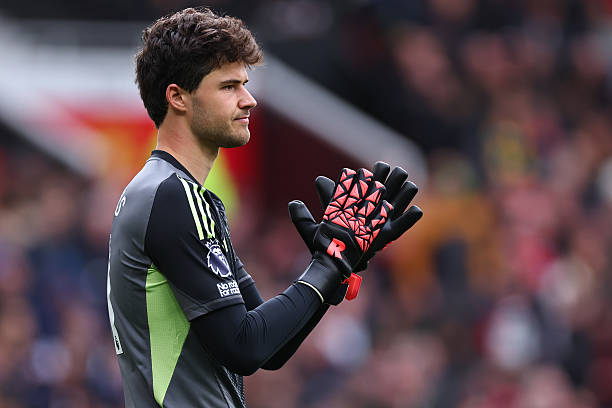 Thủ môn Senne Lammens trong trận ra mắt Manchester United