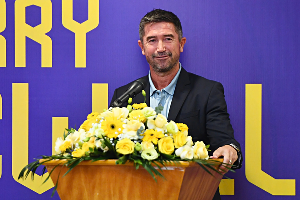Harry Kewell ký hợp đồng dẫn dắt CLB Hà Nội