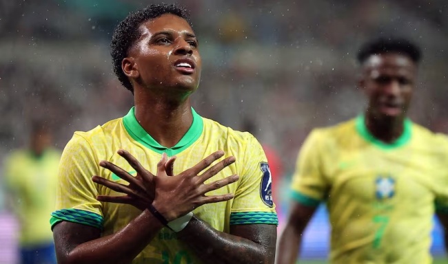 Liverpool nhắm Rodrygo. Liverpool nhắm Rodrygo thay thế Mohamed Salah