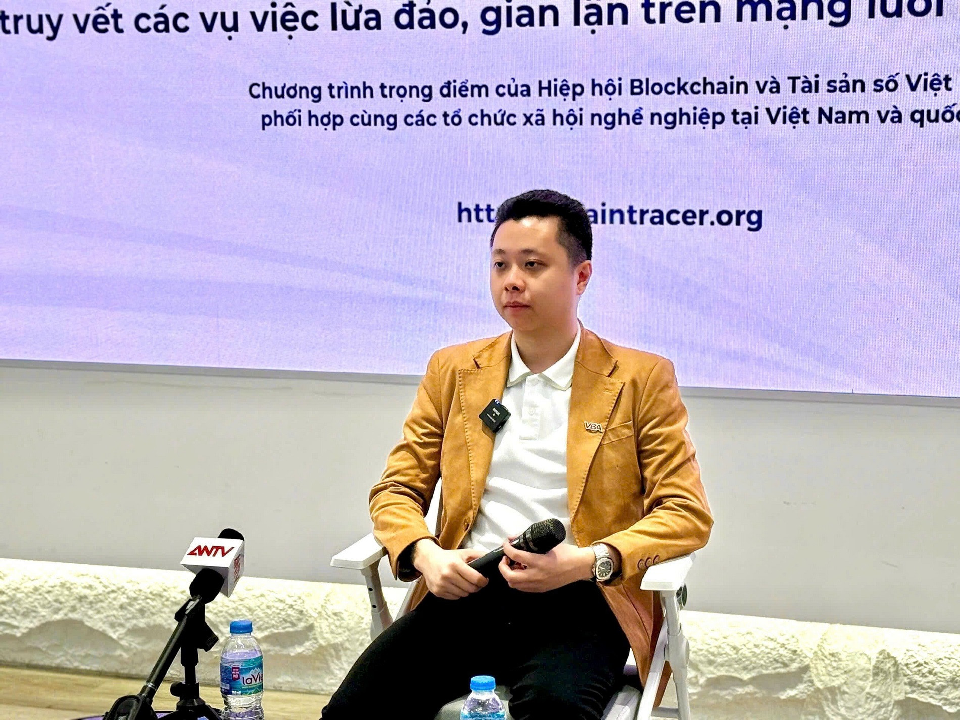 Chuyên gia bảo mật Trần Huyền Dinh