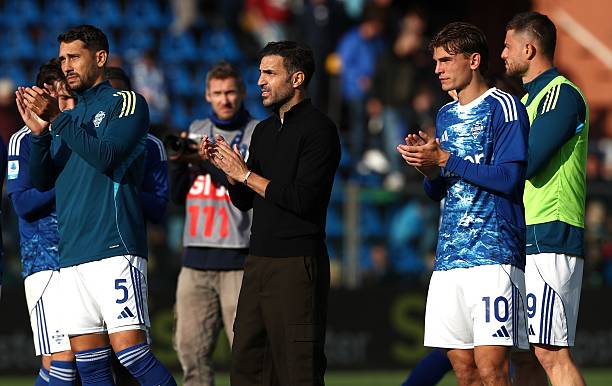 Como đang có phong độ tốt dưới Fabregas