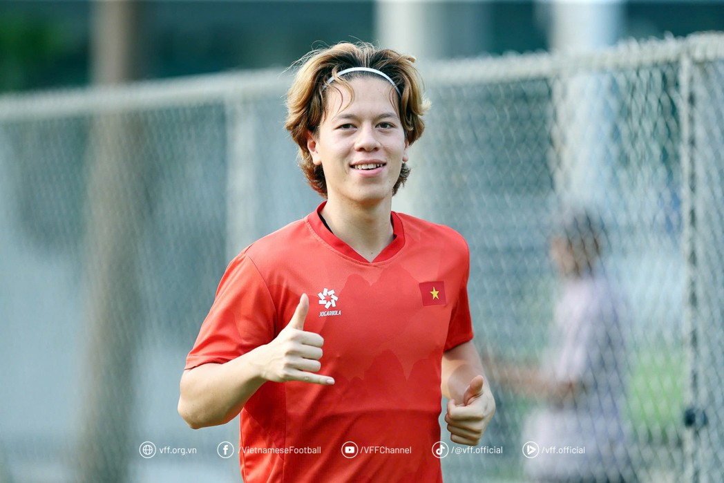 Viktor Lê vắng mặt ngày hội quân Tiền đạo Việt kiều Nga Viktor Lê chưa có mặt tại trụ sở VFF