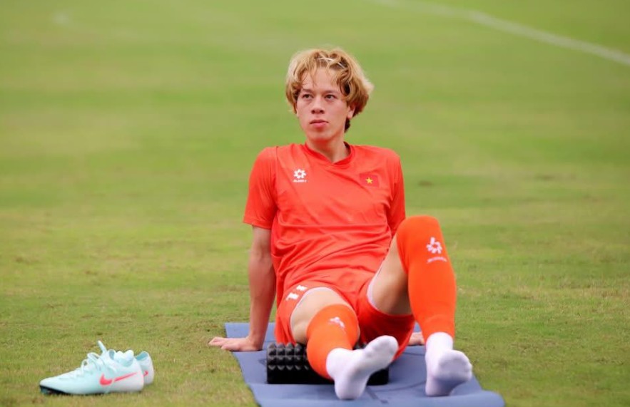 Viktor Lê hội quân muộn cùng U23 Việt Nam Screenshot 2025-10-05 163133