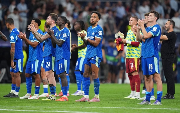 Aubameyang không thể giúp Marseille thoát thua trước màn ngược dòng của Sporting CP Cầu thủ Aubameyang thi đấu quyết liệt