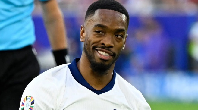 Ivan Toney có thể trở lại Ngoại hạng Anh