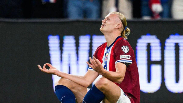 Erling Haaland ghi bàn liên tiếp cho Na Uy