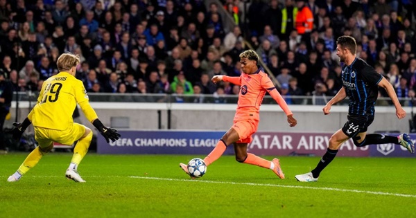 Yamal ghi bàn đẹp cho Barca