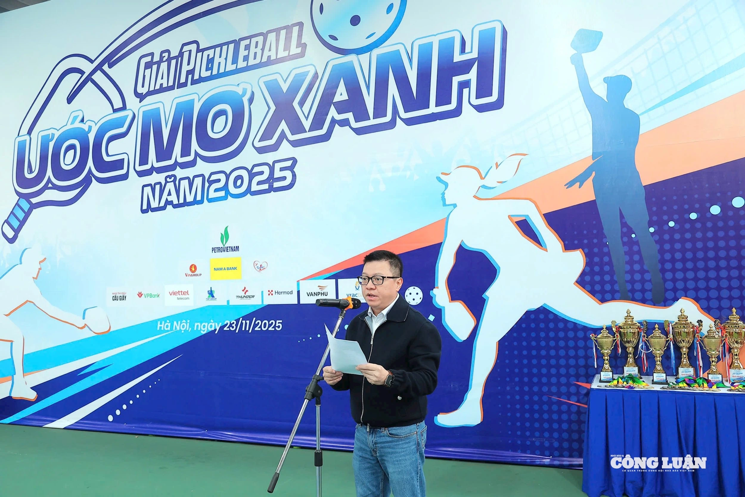 Giải pickleball Ước Mơ Xanh hướng về đồng bào miền Trung và Tây nguyên - Ảnh 1.