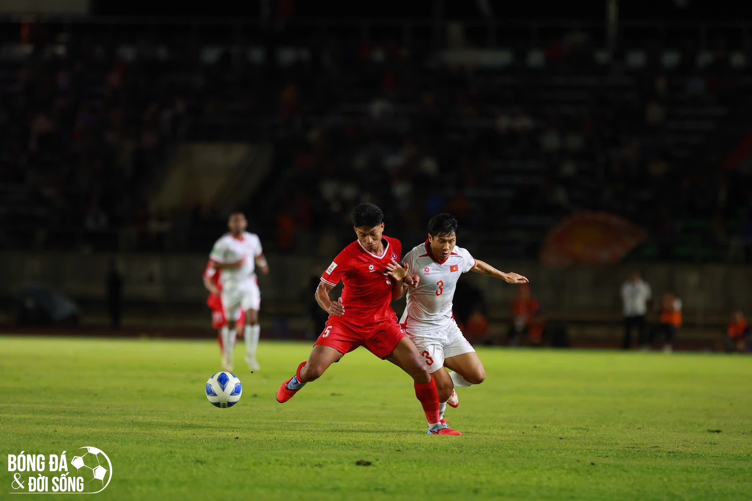 HLV Lào khen ngợi tinh thần chiến đấu của học trò HLV Lào khen ngợi sự nỗ lực của các cầu thủ