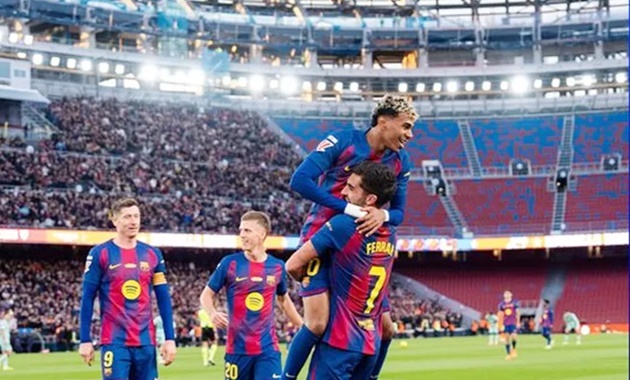 Kỷ nguyên mới đang chờ Barca