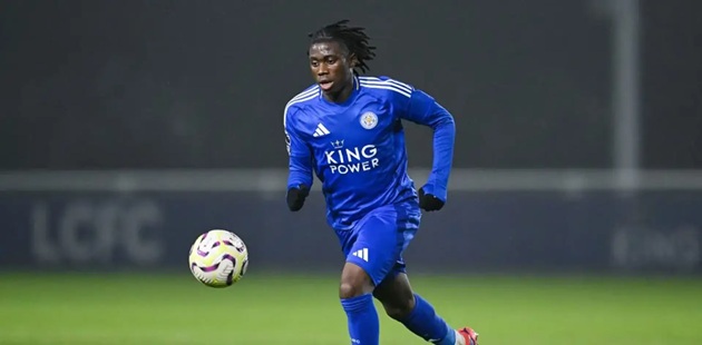 Jeremy Monga lọt tầm ngắm MU