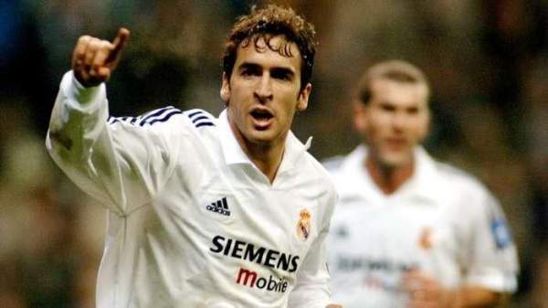 Raul huyền thoại Real Madrid Raul làm nên tên tuổi tại Champions League