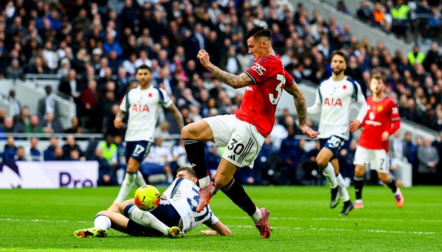 MU và nỗi lo về Benjamin Sesko.