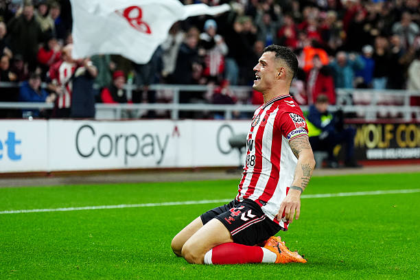 Granit Xhaka thi đấu cho Sunderland Granit Xhaka thi đấu cho Sunderland