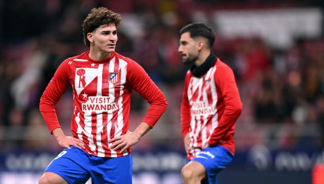 Alvarez lọt tầm ngắm Chelsea. Alvarez lọt tầm ngắm Chelsea.