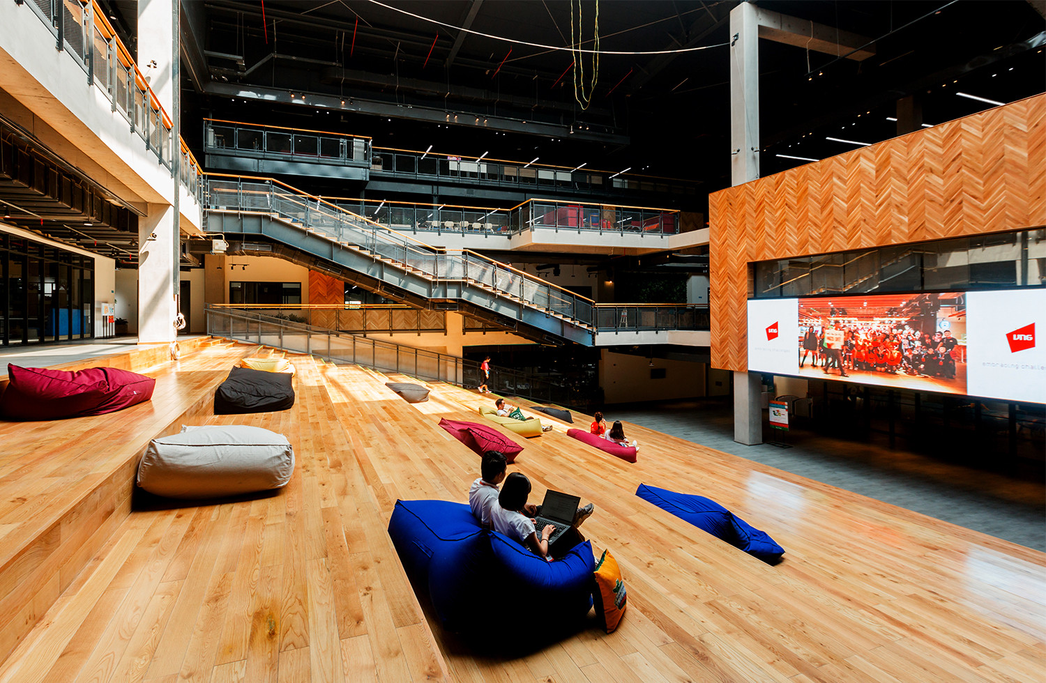 Môi trường làm việc hiện đại ở VNG Campus