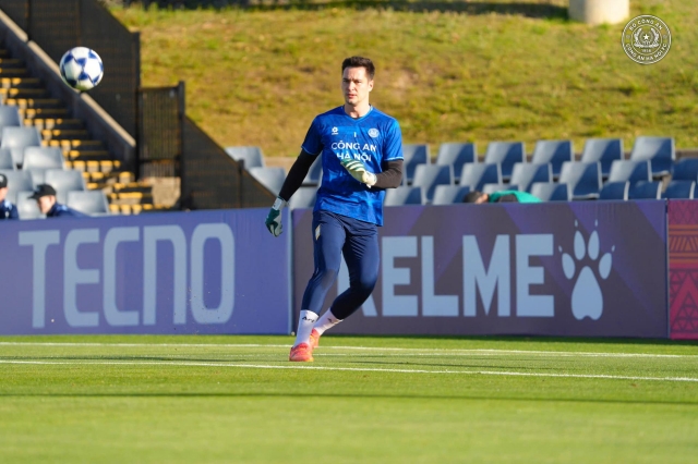 577764371_896702273310481_4443358260541920322_n-690c7d10d8163 Thủ môn Nguyễn Filip vắng mặt