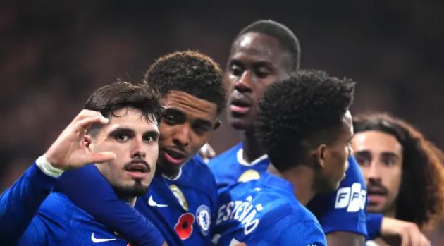 Chelsea tự tin đặt mục tiêu 3 điểm khi hành quân đến sân Burnley.