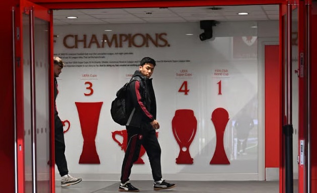 Endo gần như bị Arne Slot bỏ quên