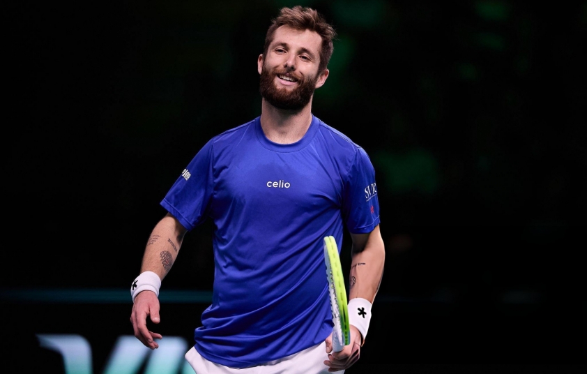 Trận thua quan trọng của Corentin Moutet khiến Pháp gặp khó khăn