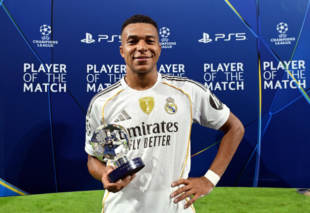 Kylian Mbappe ăn mừng bàn thắng