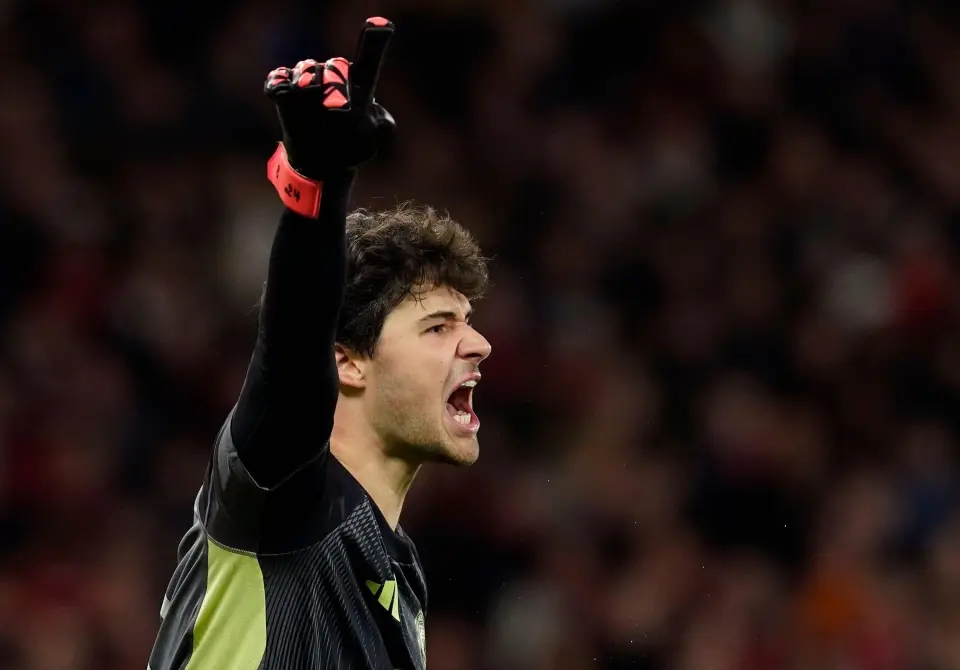 Senne Lammens 05 Senne Lammens trong màu áo Man United