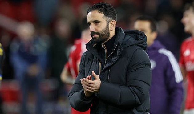 Ruben Amorim vực dậy MU