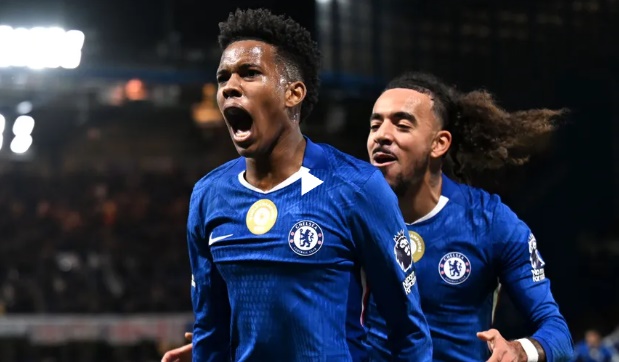 Estevao cho thấy kỹ thuật tuyệt vời. Estevao cho thấy kỹ thuật tuyệt vời.