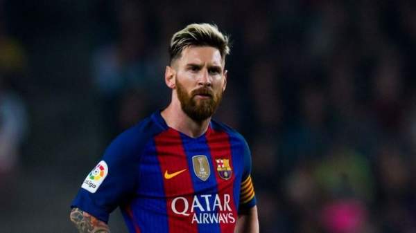 Messi huyền thoại Barcelona và PSG Messi lập hat-trick tại Champions League