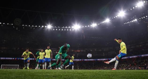 Casemiro trở lại với phong độ ấn tượng. Casemiro trở lại với phong độ ấn tượng.