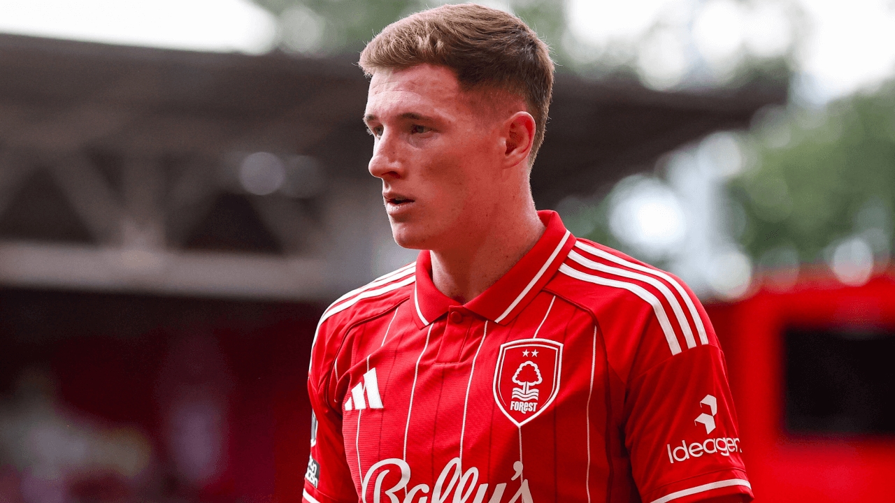 Elliot Anderson là mục tiêu chuyển nhượng đáng cân nhắc cho Man Utd