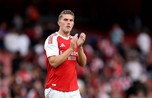 Rooney ấn tượng với khả năng đóng góp vào lối chơi chung của Gyokeres Rooney tôn vinh Gyokeres