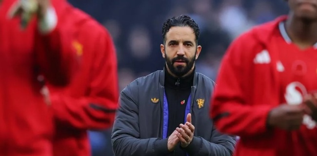 Man United có hàng thủ mong manh.